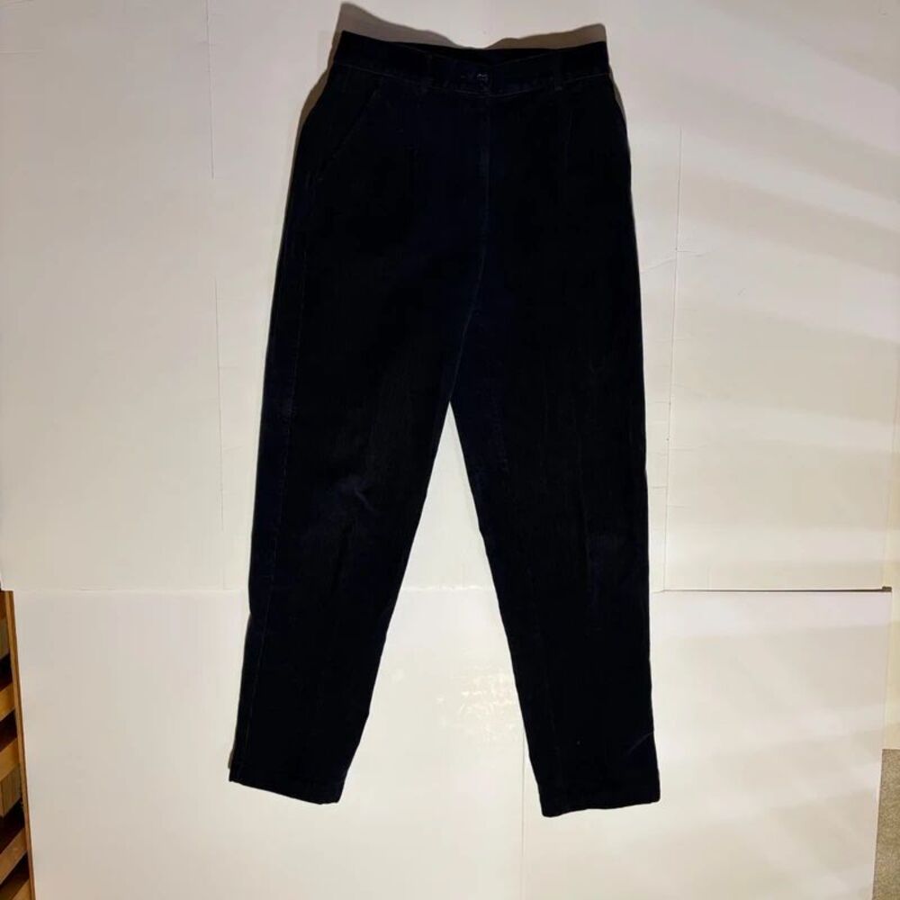 Navy blue L.L. Bean women's corduroy pants size 6